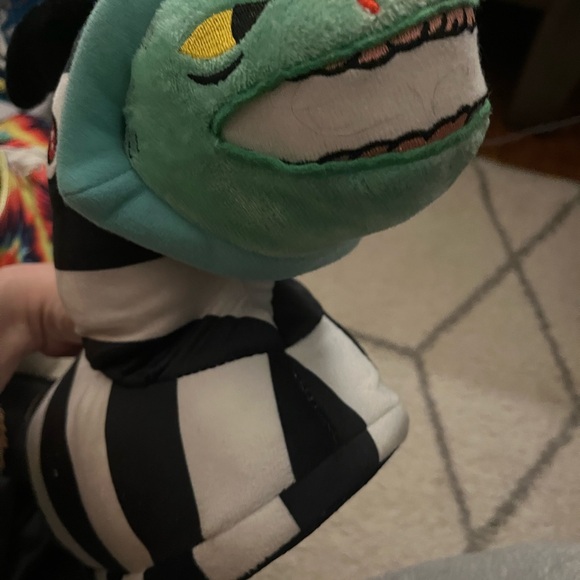 Beetlejuice Slippers! - Picture 3 of 4